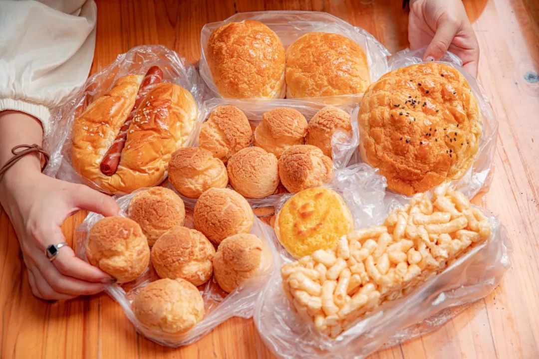 人均3蚊！这家现烤现卖的老饼铺，荔湾街坊吃了20多年