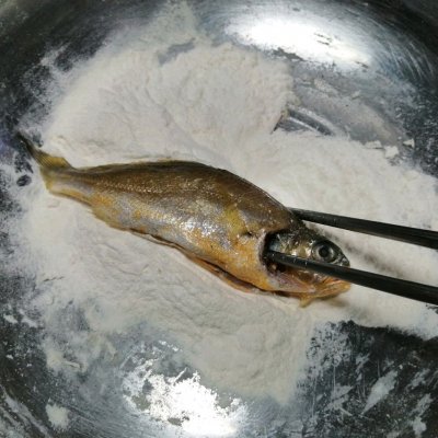 煎黃花魚的做法,煎黃花魚的做法大全