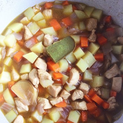 咖喱雞肉土豆的做法,咖喱雞肉土豆的做法步驟