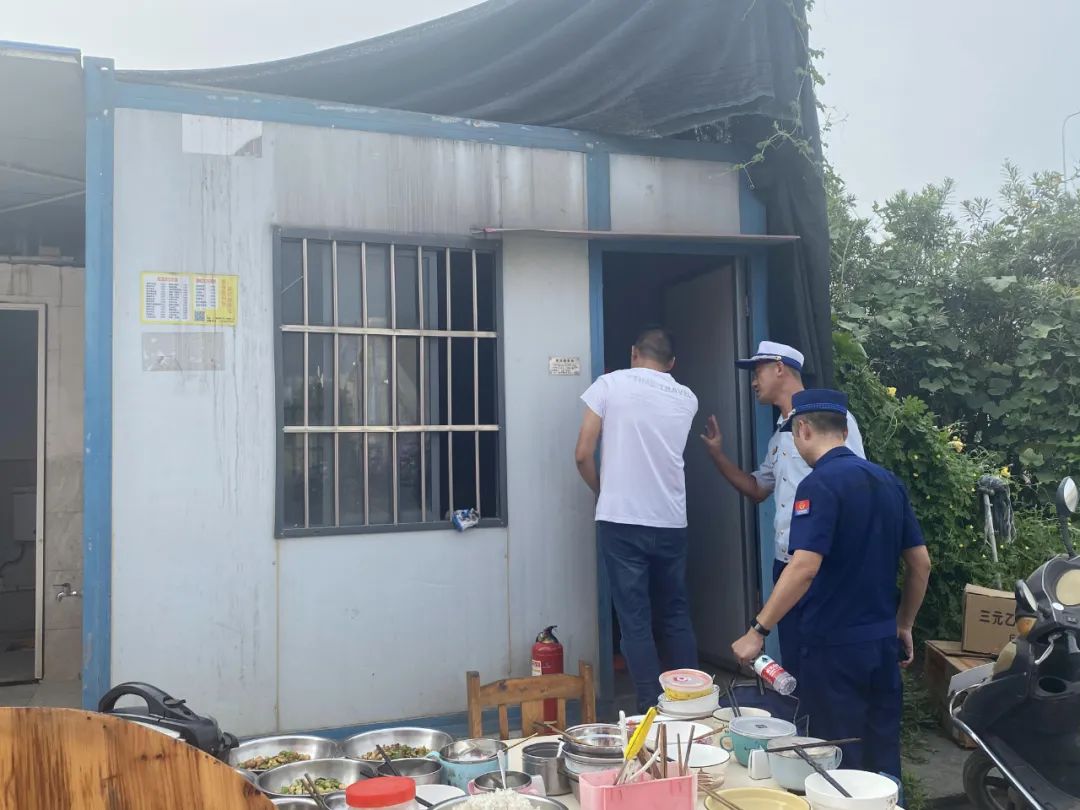 危险！长沙三处被查封！包括采耳店……