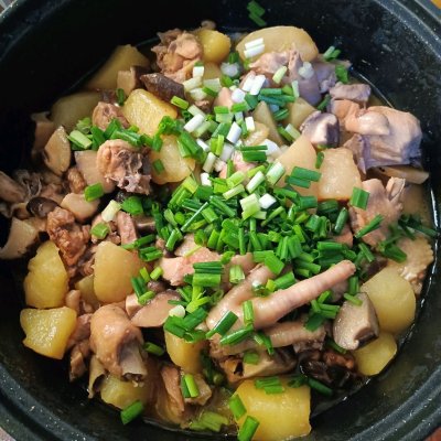 土豆燒雞,土豆燒雞怎么燒好吃