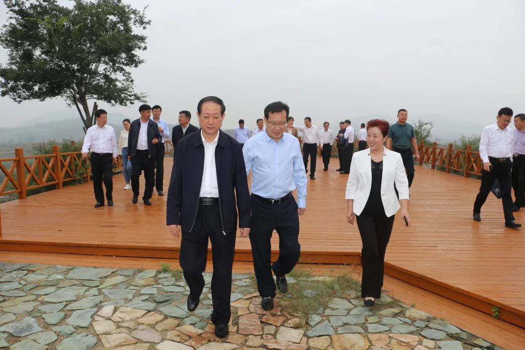 新泰市与山东农业大学签署全面战略合作协议