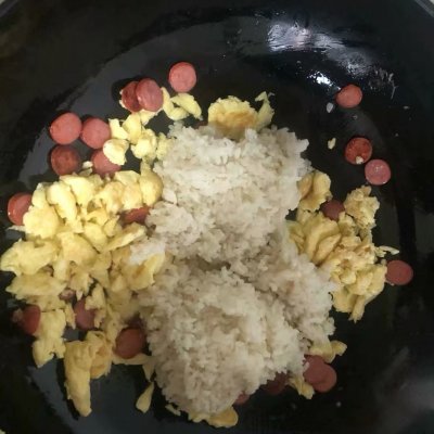 醬油炒飯的做法,醬油炒飯的做法 最正宗的做法