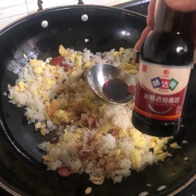 醬油炒飯的做法,醬油炒飯的做法 最正宗的做法