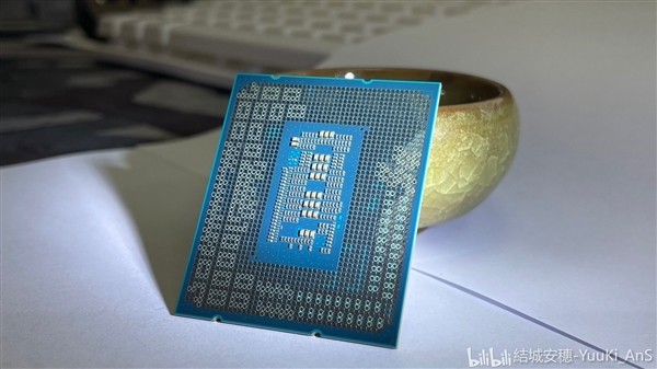 Intel首次官方展示12代酷睿实物：“7nm”终于来到桌面