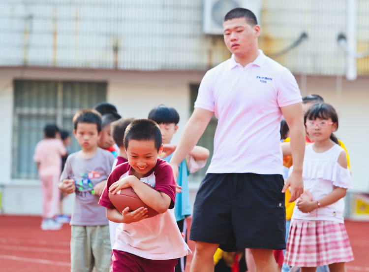 松江岳阳小学特色:放学后学生们不回家(图3)