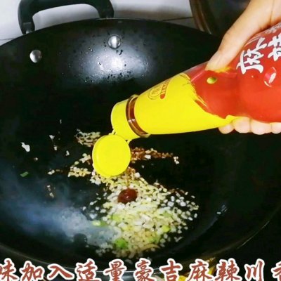 四川麻辣豆腐（手把手教你做出下饭神器川香麻辣豆腐）