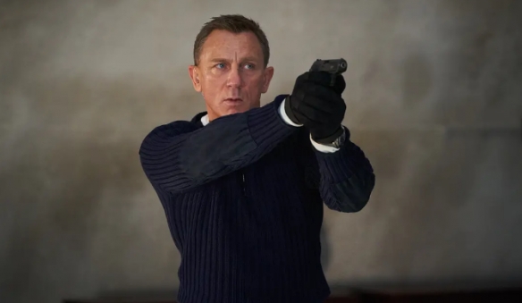 《007：无暇赴死》豆瓣评分7.1分 结局谢幕很感人