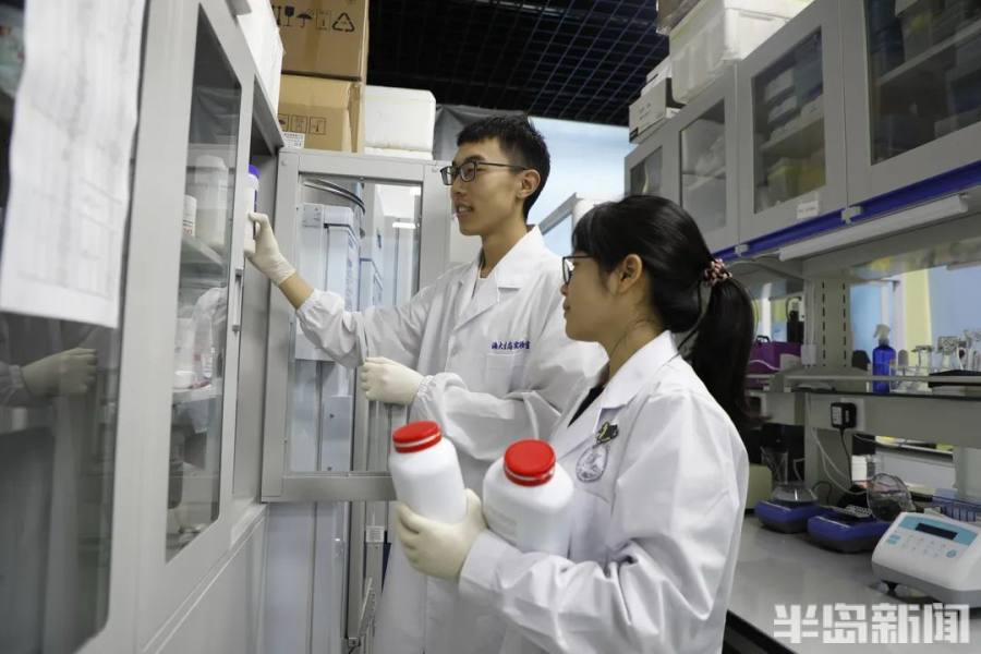 像培养研究生一样培养本科生！大学生发表高水平论文，海大这对搭档很优秀