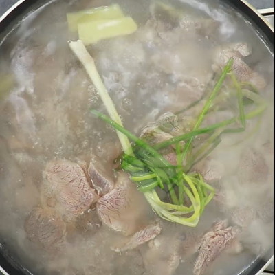 牛肉粉的做法最正宗的做法（做一碗超勾人食欲的牛肉米粉）