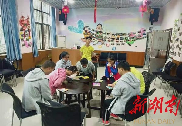 特别的爱，给特殊的孩子——记湖南第一师范学院城南书院教师章瑜