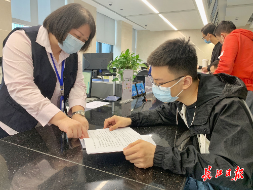 施工许可证由谁办理,安全施工许可证由谁办理