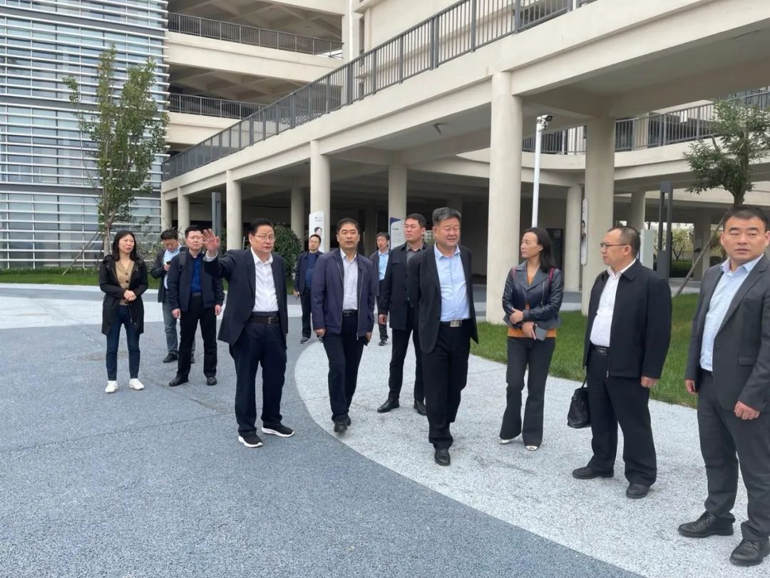 济南新材料产业园区管委会主任韩利师带队赴青岛招商考察项目