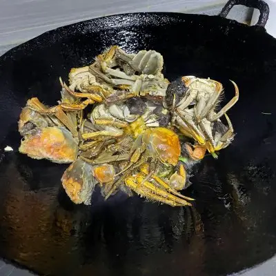 煮螃蟹多长时间最好（葱姜大闸蟹的做法窍门）