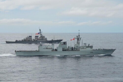 美海军第七舰队：美舰首次联合加拿大穿越台湾海峡