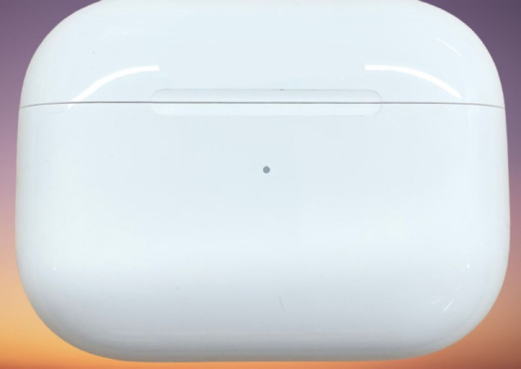 AirPods Pro 2真机图曝光，新MacBook Air或配白色边框+多彩机身