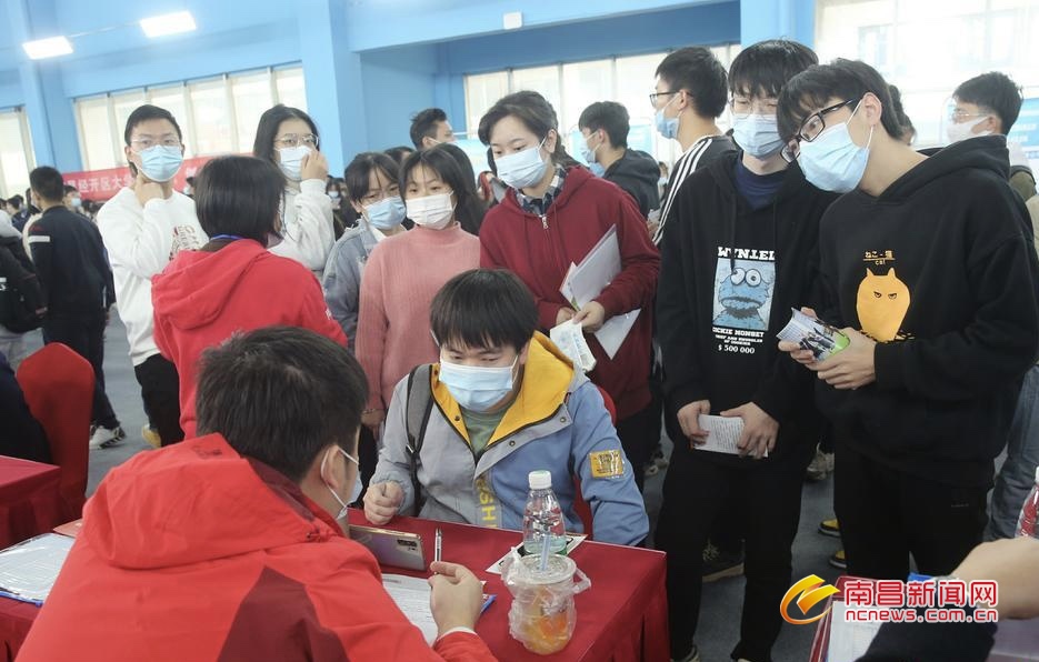 追梦何必北上广 英雄城里正当时