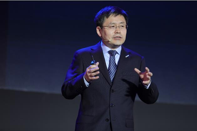 王恩东院士：释放多元算力价值，计算系统创新是关键