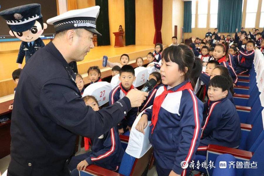 淄博经开区实验学校：护航平安 满意相伴(图3)