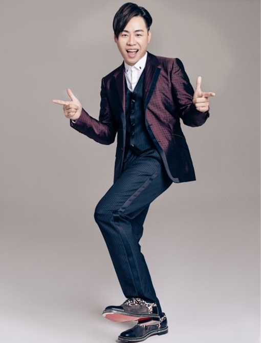 胡彦斌做孝子：给丧偶妈妈打造一片爱的绿荫