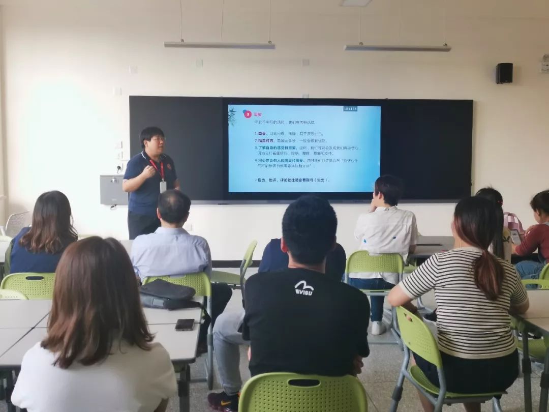 学生家长：“王府学校完全达到了我的预期，惊喜就太多了”