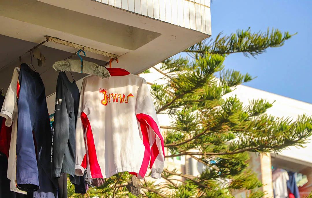 愿你出走半生，归来仍是少年