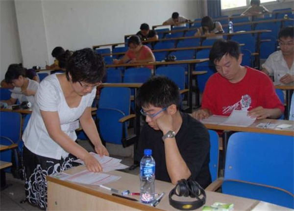 考研出新“门槛”，四六级成“拦路虎”，一类学生或无缘考试