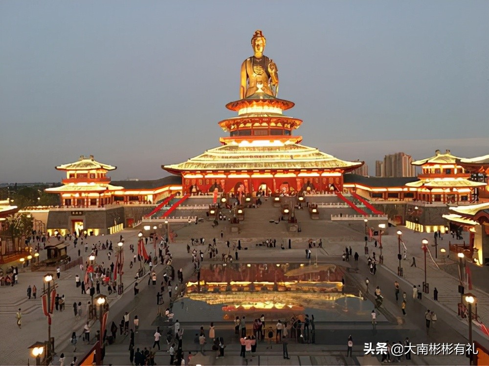 ‘上有天堂，下有苏杭’的苏州，旅游资源很丰富，5A景区有好多个