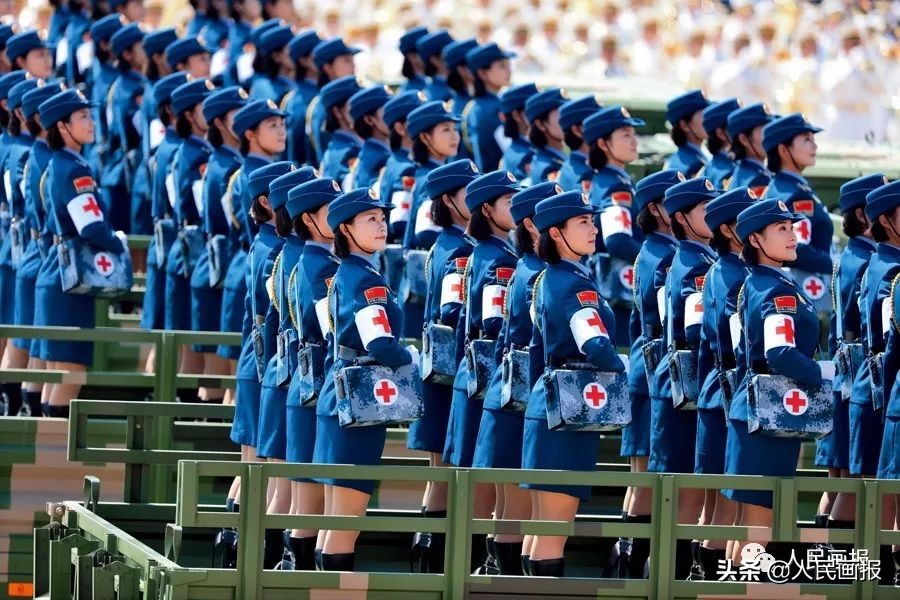 珍藏版！历次天安门广场的阅兵影像