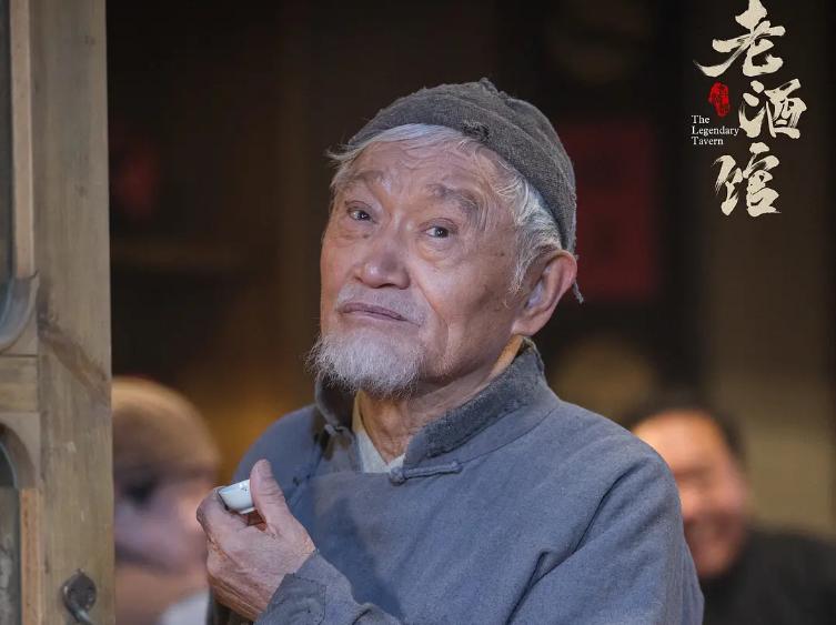 不怕人老怕心老，依旧活跃的8位高龄明星，最小的李雪健都67岁了