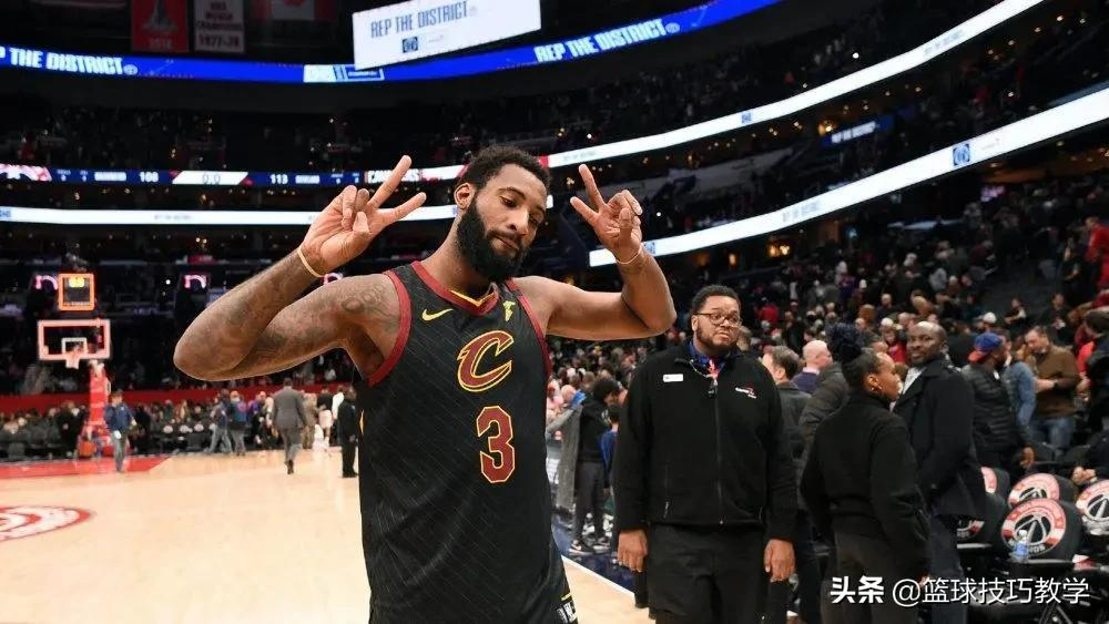 nba罗斯受过哪些伤(刚复出又骨折！一个月骨折两次！看到队友受伤，罗斯流泪了)