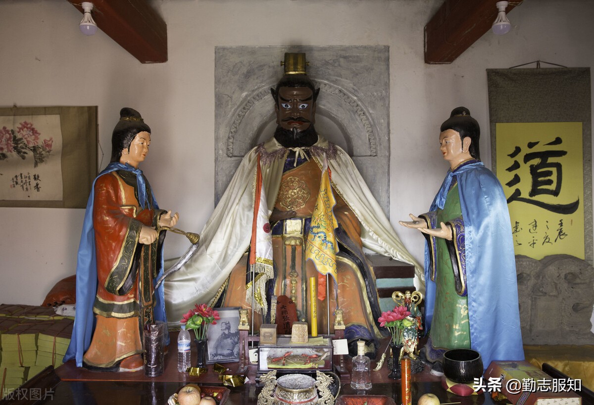 中国道教的历史一千九百年，正一教的历史七百年