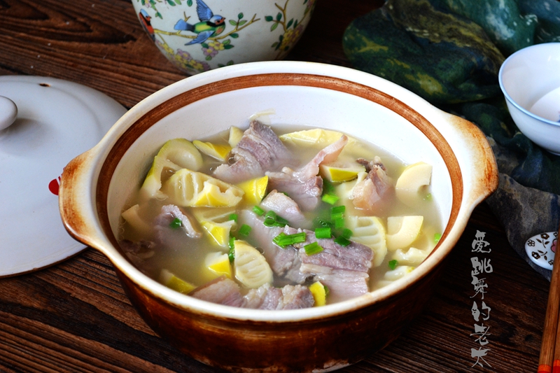 把春天的味道炖起来~咸肉炖春笋
