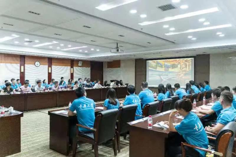 重庆大学毕业生踊跃选择到祖国和人民需要的地方绽放青春之花