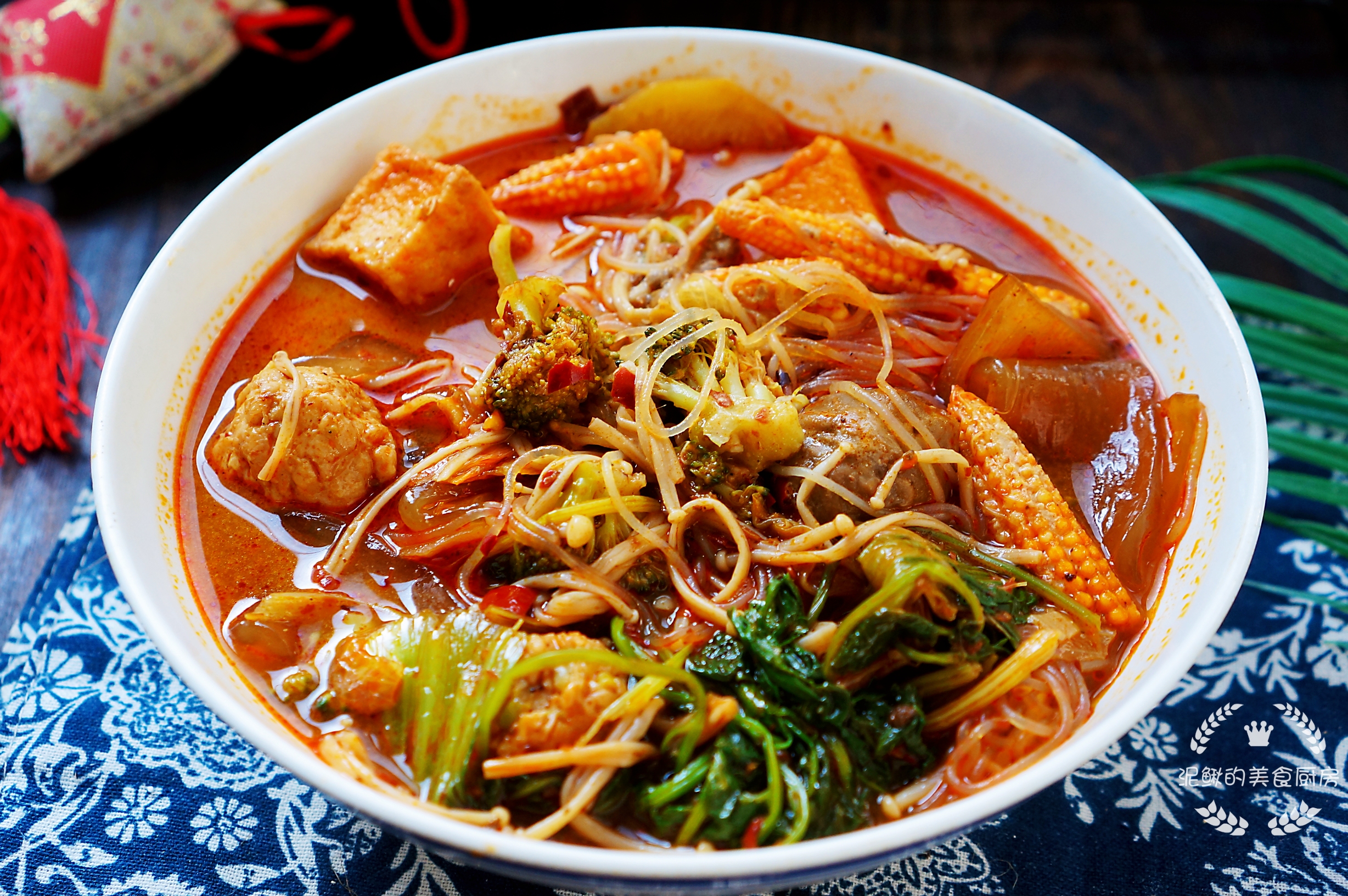 在家制作麻辣烫，方法简单，只需一包调料，比外面买的好吃