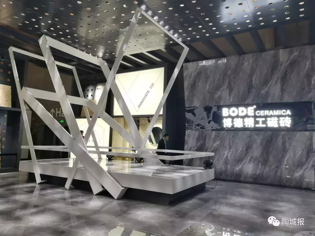 诺贝尔、新明珠、鹰牌2086、蒙娜丽莎……广州设计周，陶企人气很旺