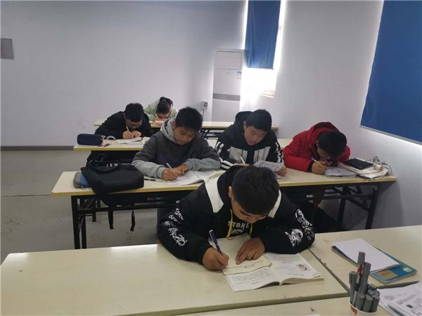 孩子高考650分，高中三年“补课费”花了将近70万，值得吗？