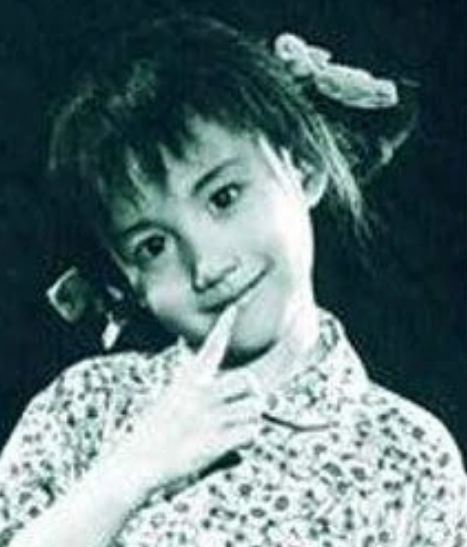 盘点娱乐圈当过老师的八位明星，有人当过小学老师，有人教过体育