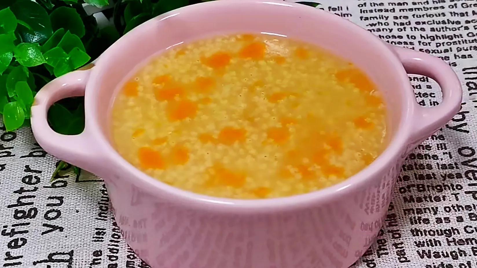 小米粥熬制秘诀：不直接清水下锅，轻松煮出粘稠香甜好粥