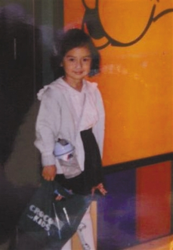 费尽心思挤进贵妇圈？钮钴禄·杨颖人脉不断升级，野心到底是啥？