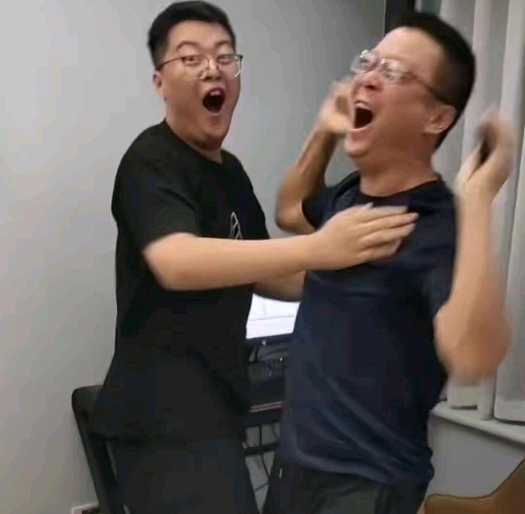 喜悦溢出屏幕！查到高考成绩后，考生到底有多激动？