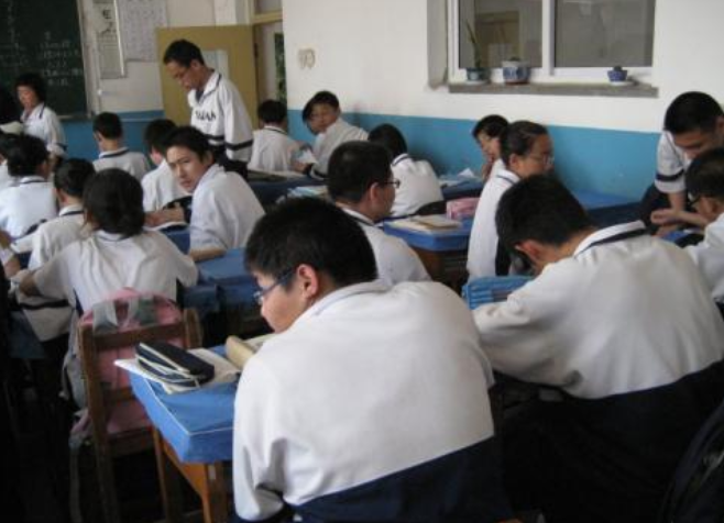 2021年高考时间确定，考生要知晓，全力做好高考前的备考工作