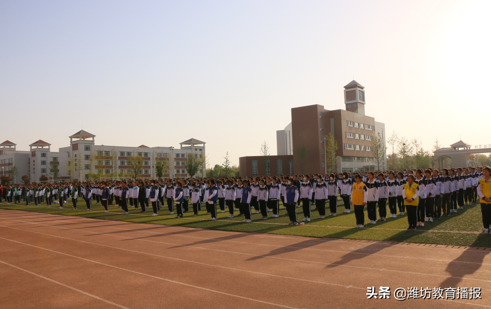 潍坊光正实验学校高中部：书香润泽心灵，阅读丰富人生