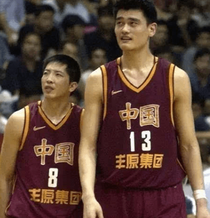 博迪洛加(从未进入NBA的四大篮坛巨星：亚洲乔丹上榜，一神人生涯砍5万分)