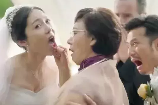 好笑吗?智能锁广告涉嫌侮辱拆弹战士,还强称创意……