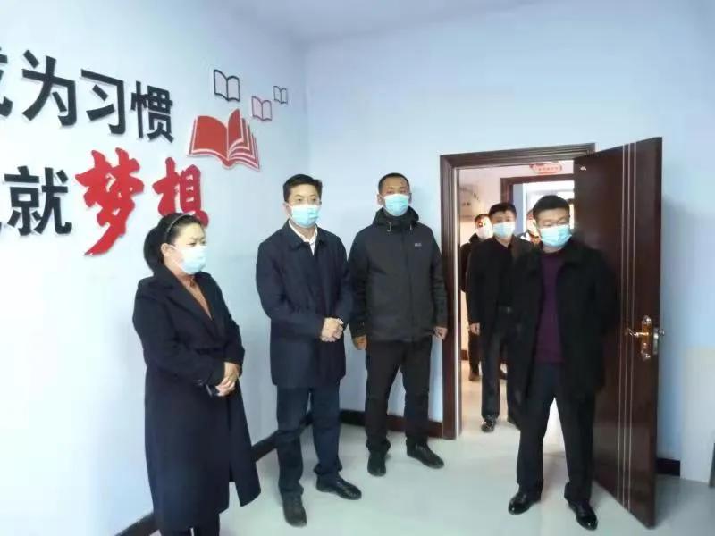 宝清县委常委、宣传部长薛丽伟深入夹信子镇调研