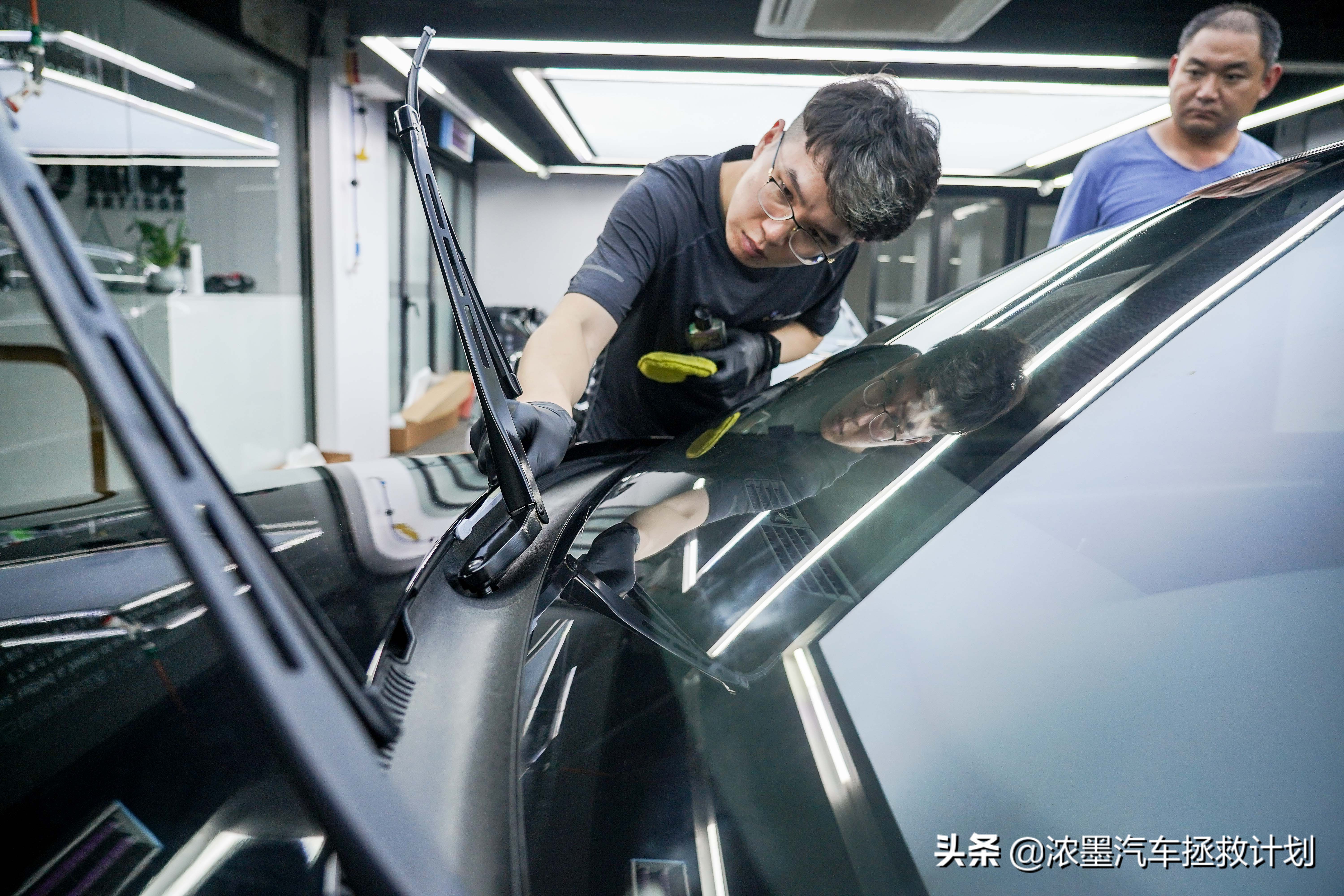 「驾驭科技」整备一台奥迪顶级的豪华旗舰A8，气韵天成的大家风范