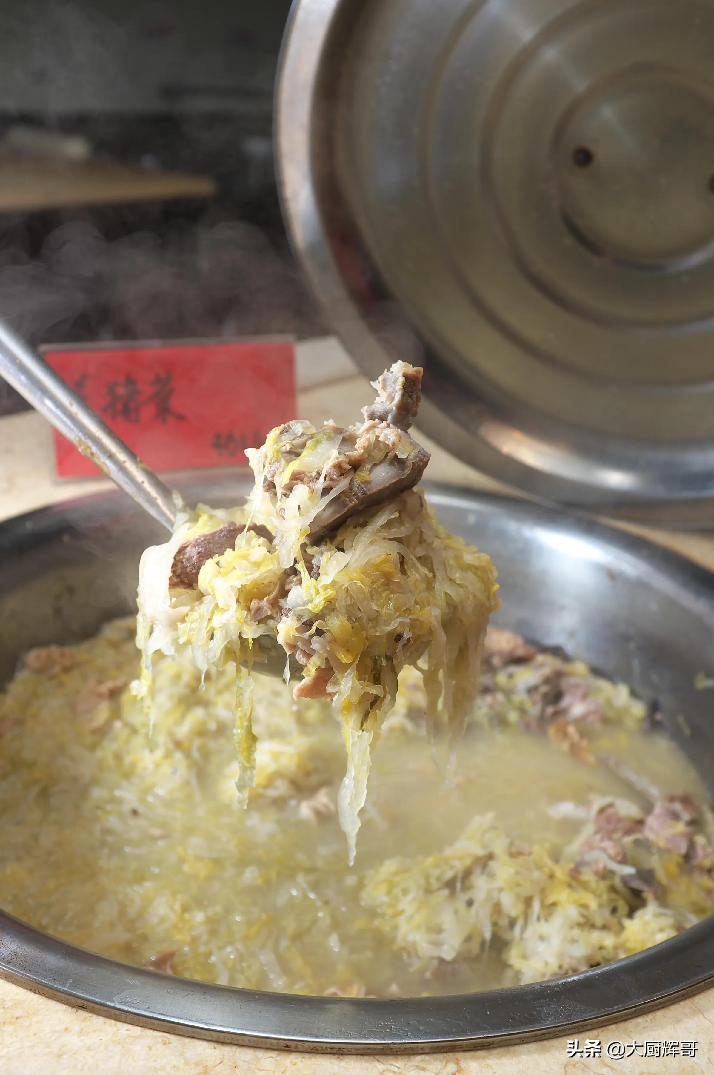 酸菜的吃法(立冬过后,东北人最爱吃这菜,分享酸菜的8种吃法,咋做都