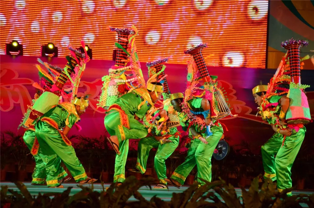 象脚鼓是哪个民族的打击乐器傣族象脚鼓舞