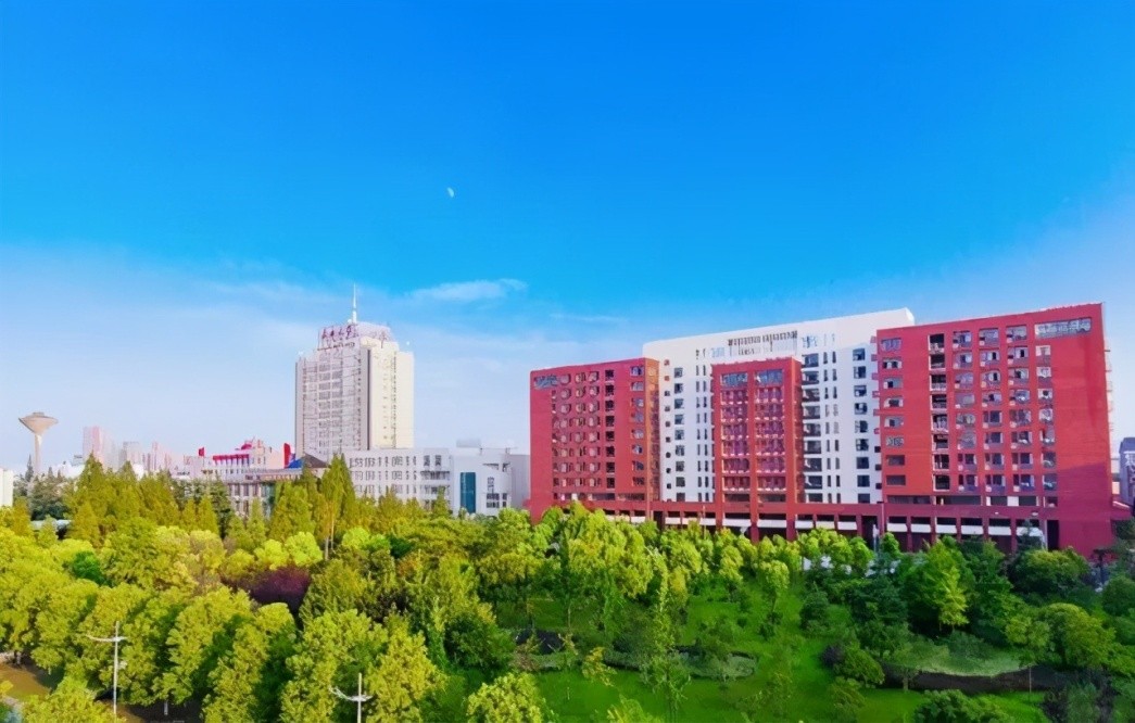 “2021高考十大热搜专业”揭晓！长江大学上榜6个